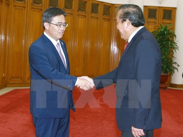 Deputy PM Truong Hoa Binh receives Governor of Japan’s Aichi prefecture - ảnh 1